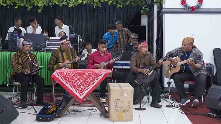 gallery warta, Perayaan Natal Keluarga Besar GKJ Baki 2024 , gereja kristen jawa, gkj, gkj baki, gereja kristen jawa baki, baki, sukoharjo, gkj klasis sukoharjo, klasis sukoharjo, klasis, sinode gkj, sinode 